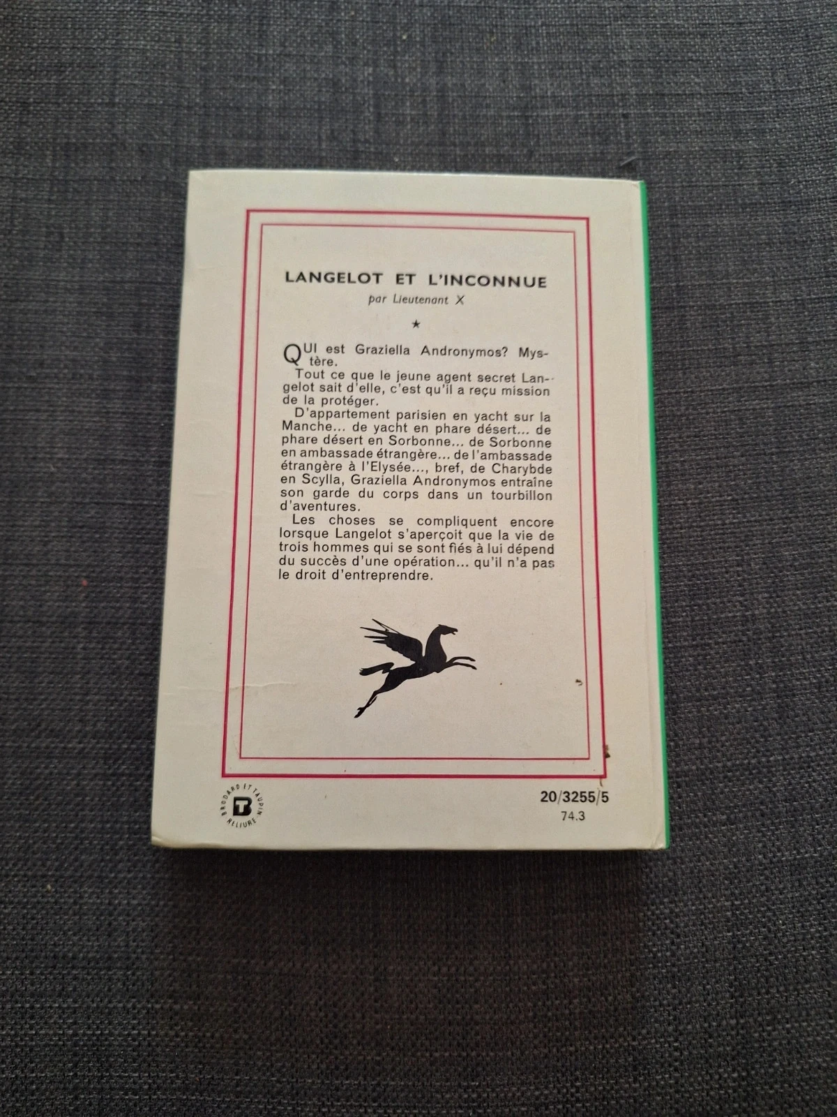 Livro Langelot e a desconhecida Tenente X – photo 2